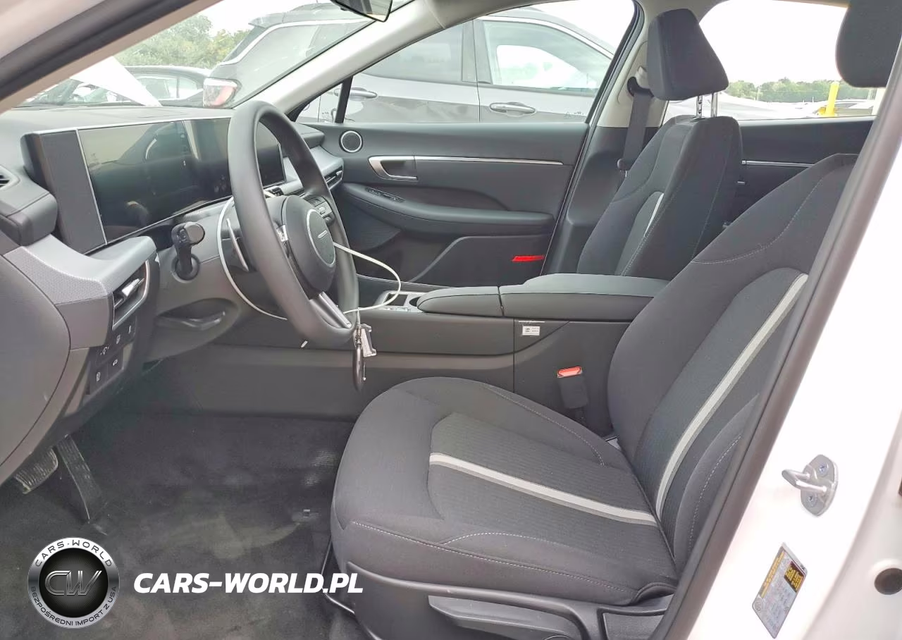 2026 Hyundai Sonata Hybrid Blue VIN:KMHL24JJ6TA160884 - 7