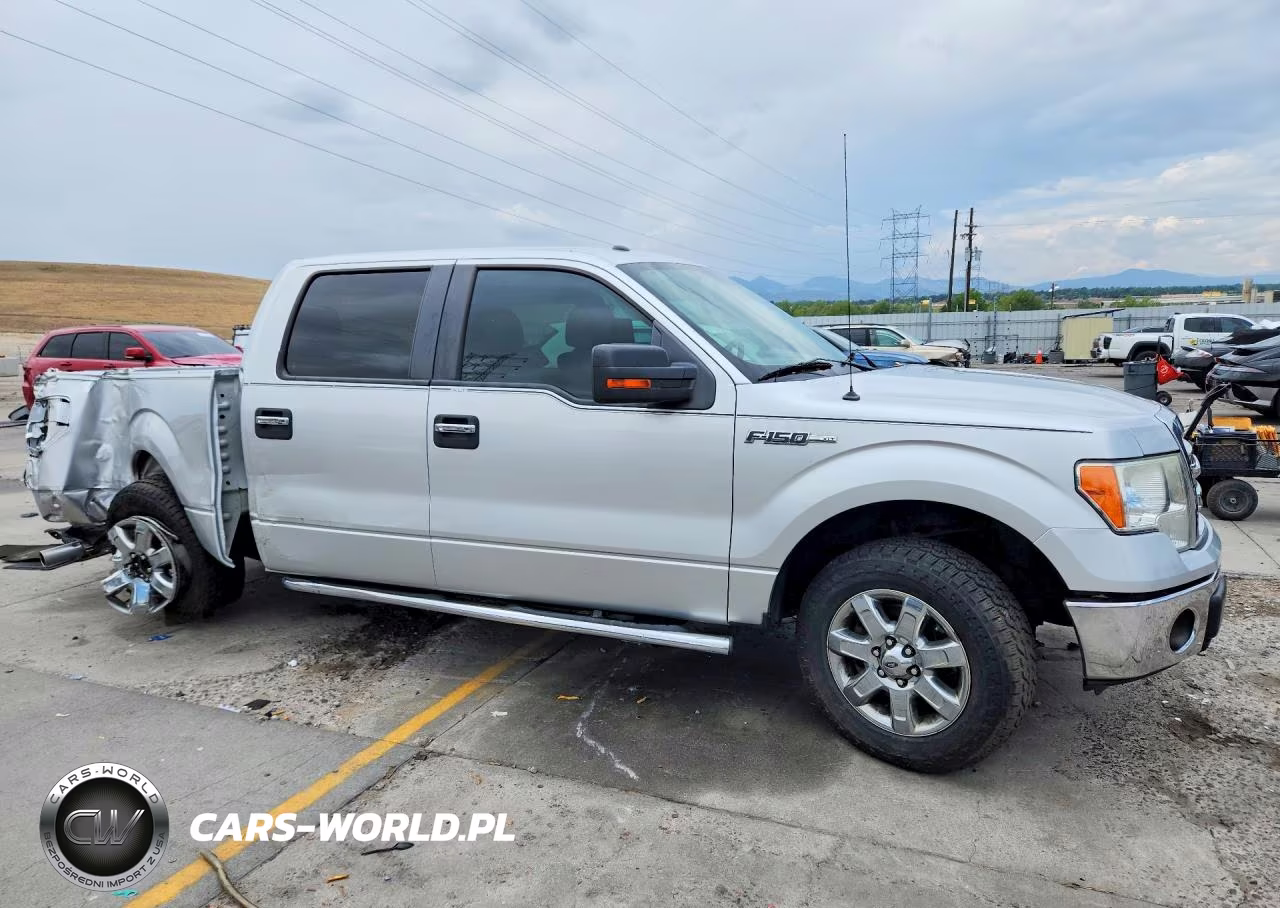 2013 Ford F150 Supercrew VIN:1FTFW1CF4DFD40205 - 4