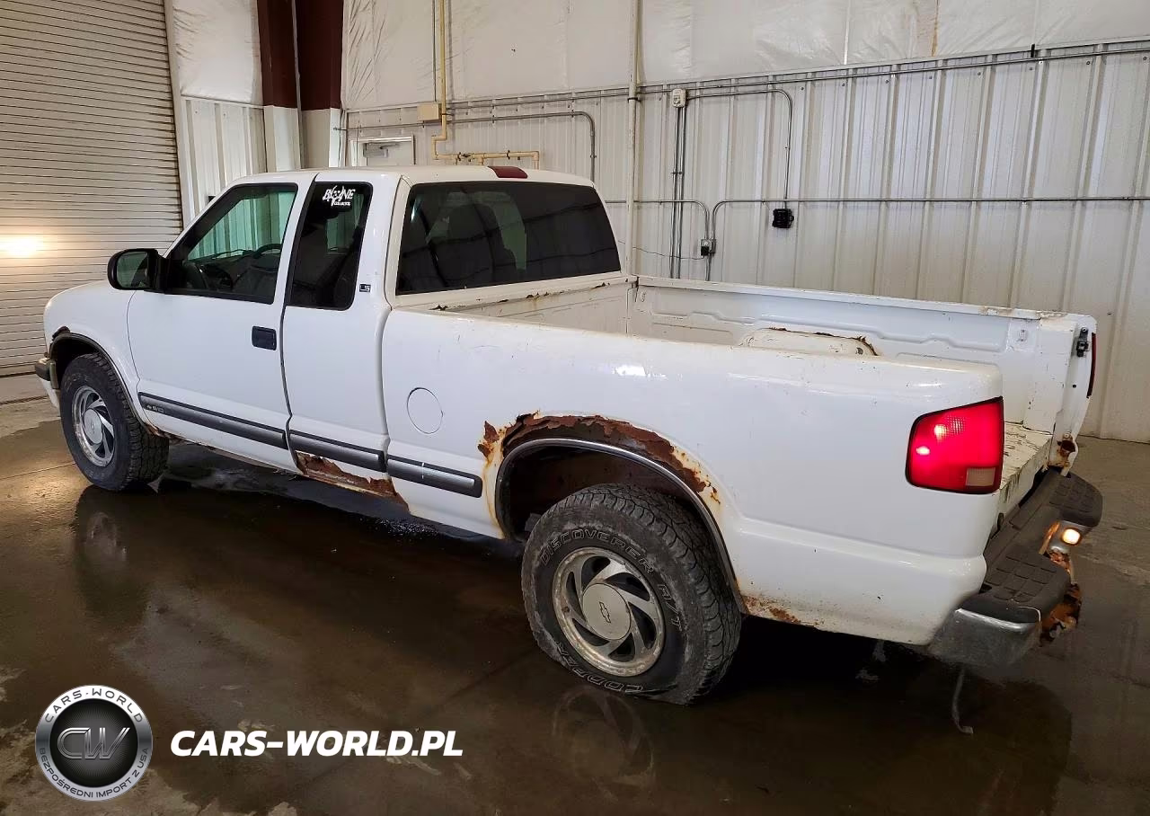 2001 Chevrolet S Truck S10 VIN:1GCDT19W618182599 - 2