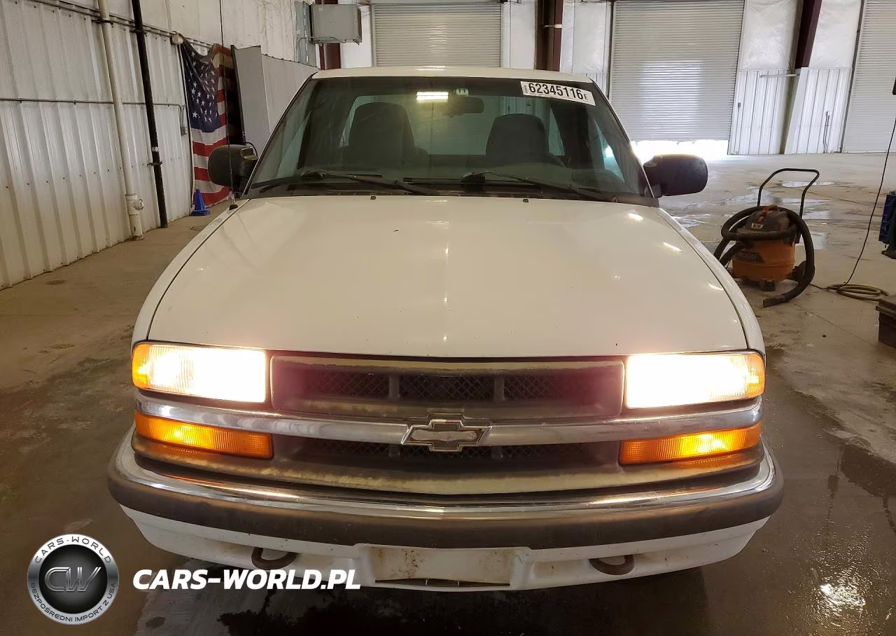 2001 Chevrolet S Truck S10 VIN:1GCDT19W618182599 - 5