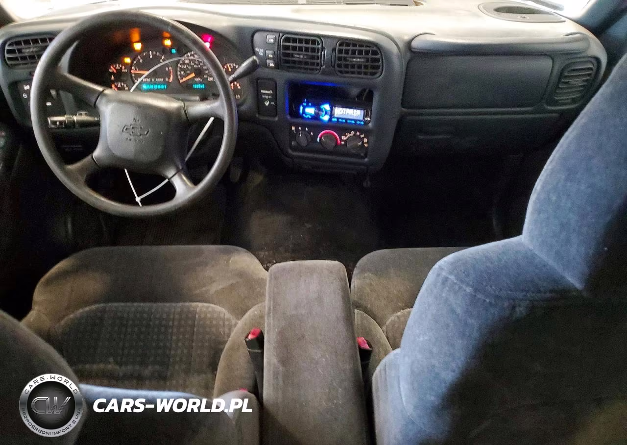 2001 Chevrolet S Truck S10 VIN:1GCDT19W618182599 - 8