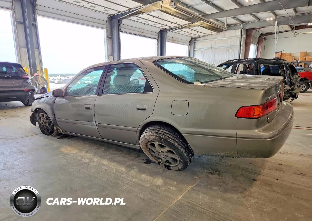2000 Toyota Camry Le VIN:JT2BG22K3Y0404896 - 2