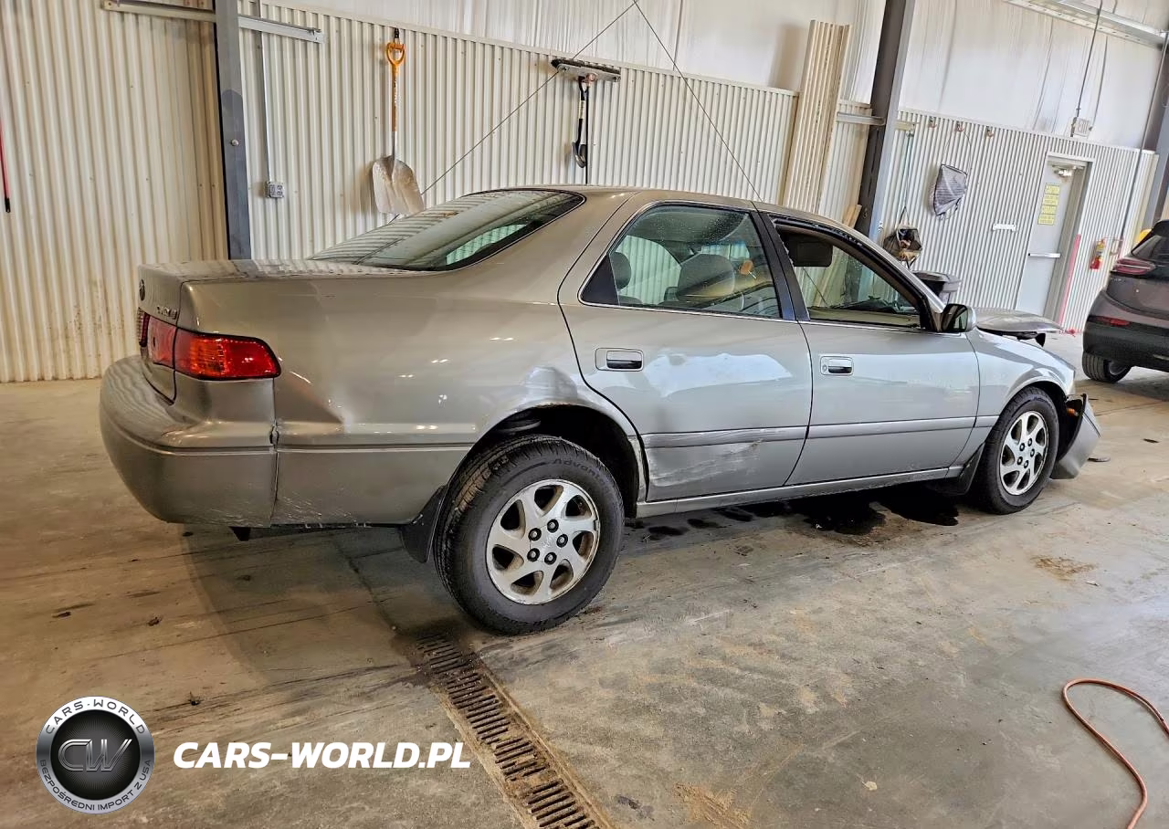 2000 Toyota Camry Le VIN:JT2BG22K3Y0404896 - 3
