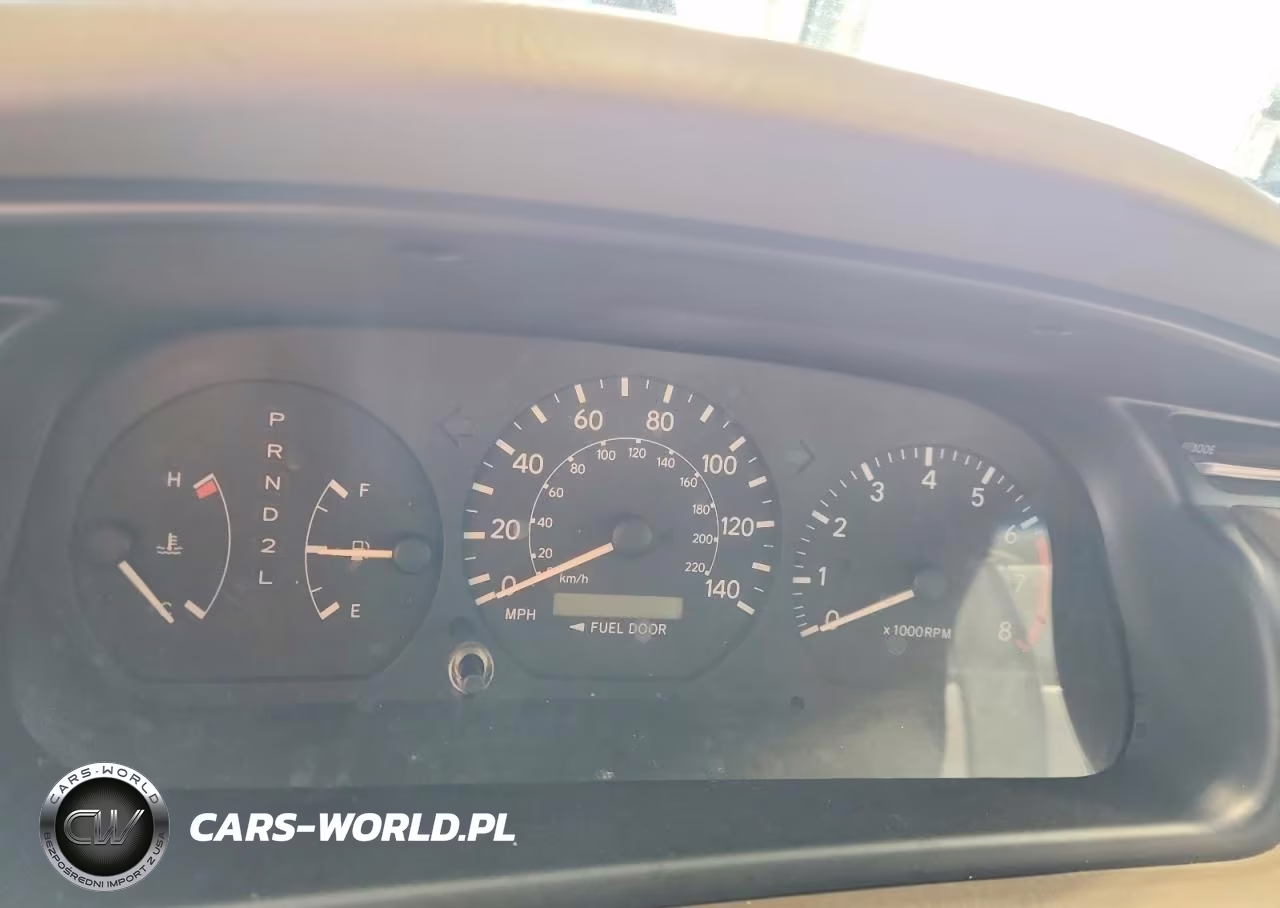 2000 Toyota Camry Le VIN:JT2BG22K3Y0404896 - 9