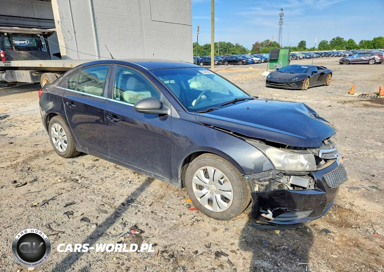2012 Chevrolet Cruze Ls VIN:1G1PC5SHXC7345708 - 4