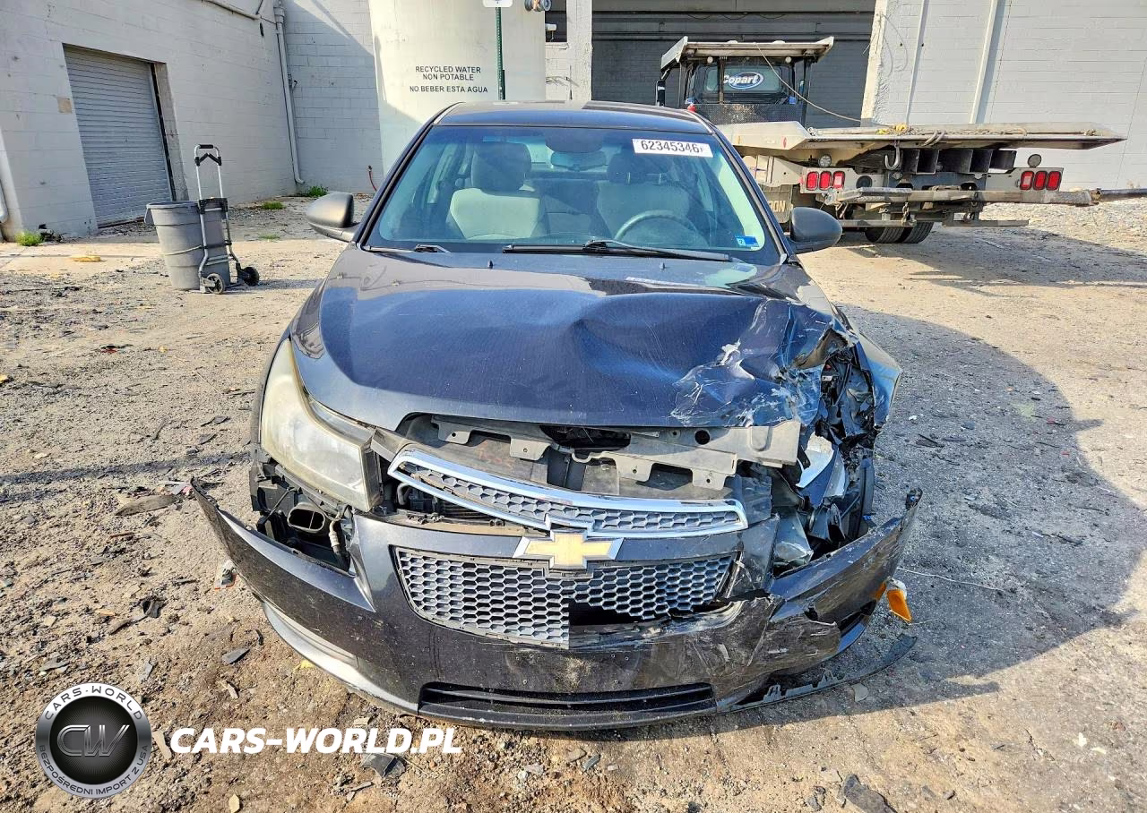 2012 Chevrolet Cruze Ls VIN:1G1PC5SHXC7345708 - 5