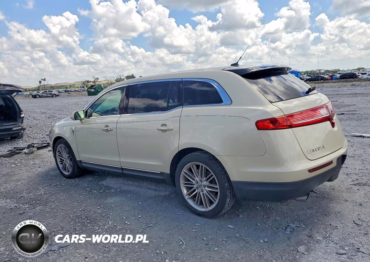 2014 Lincoln Mkt VIN:2LMHJ5ATXEBL53518 - 2