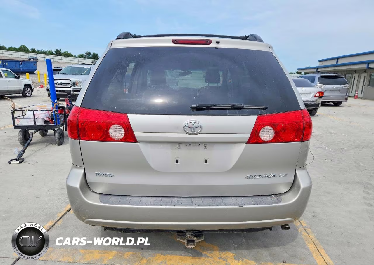 2010 Toyota Sienna Le 8-Passenger VIN:5TDKK4CC8AS337515 - 6