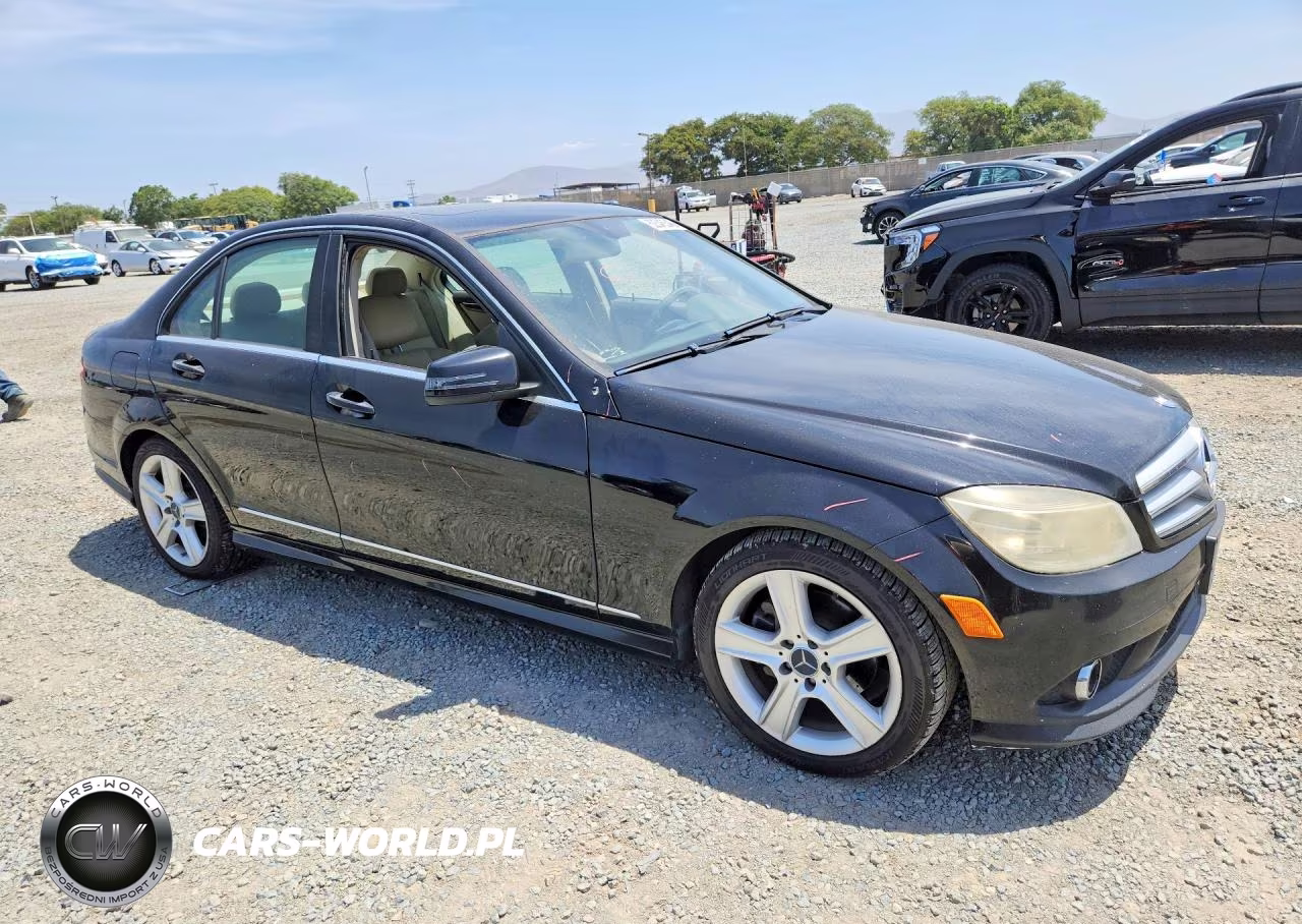 2010 Mercedes-Benz C 300 VIN:WDDGF5EB2AF434848 - 4