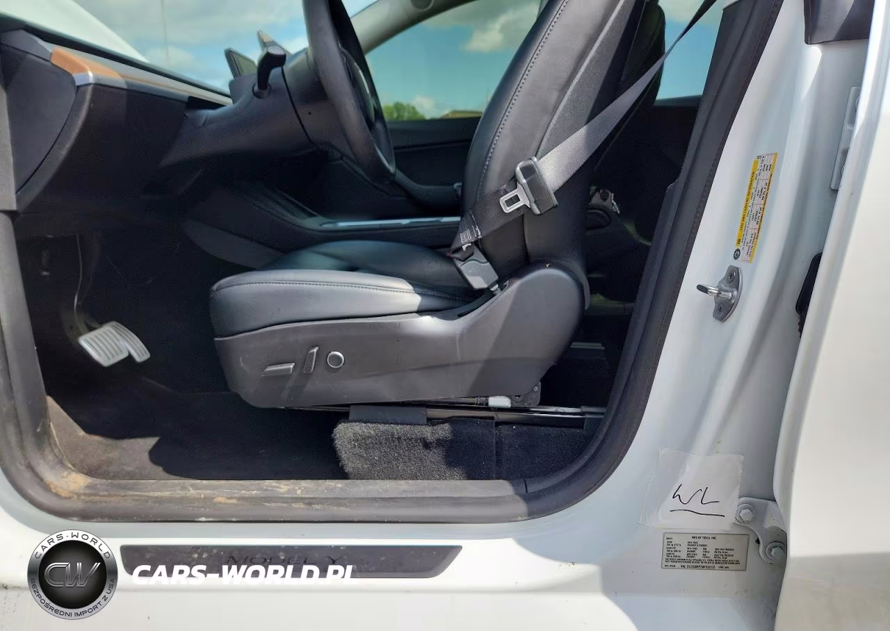2021 Tesla Model Y VIN:5YJYGDEF7MF252712 - 12
