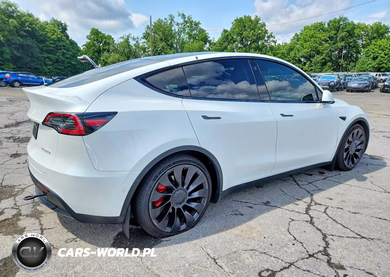 2021 Tesla Model Y VIN:5YJYGDEF7MF252712 - 3