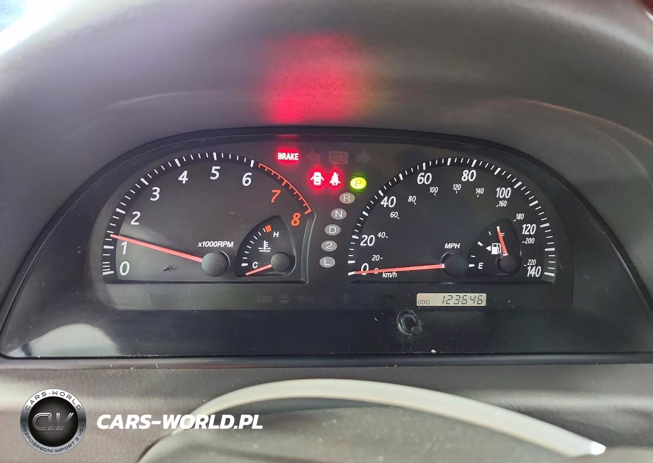 2004 Toyota Camry Le VIN:4T1BE30K64U367914 - 9