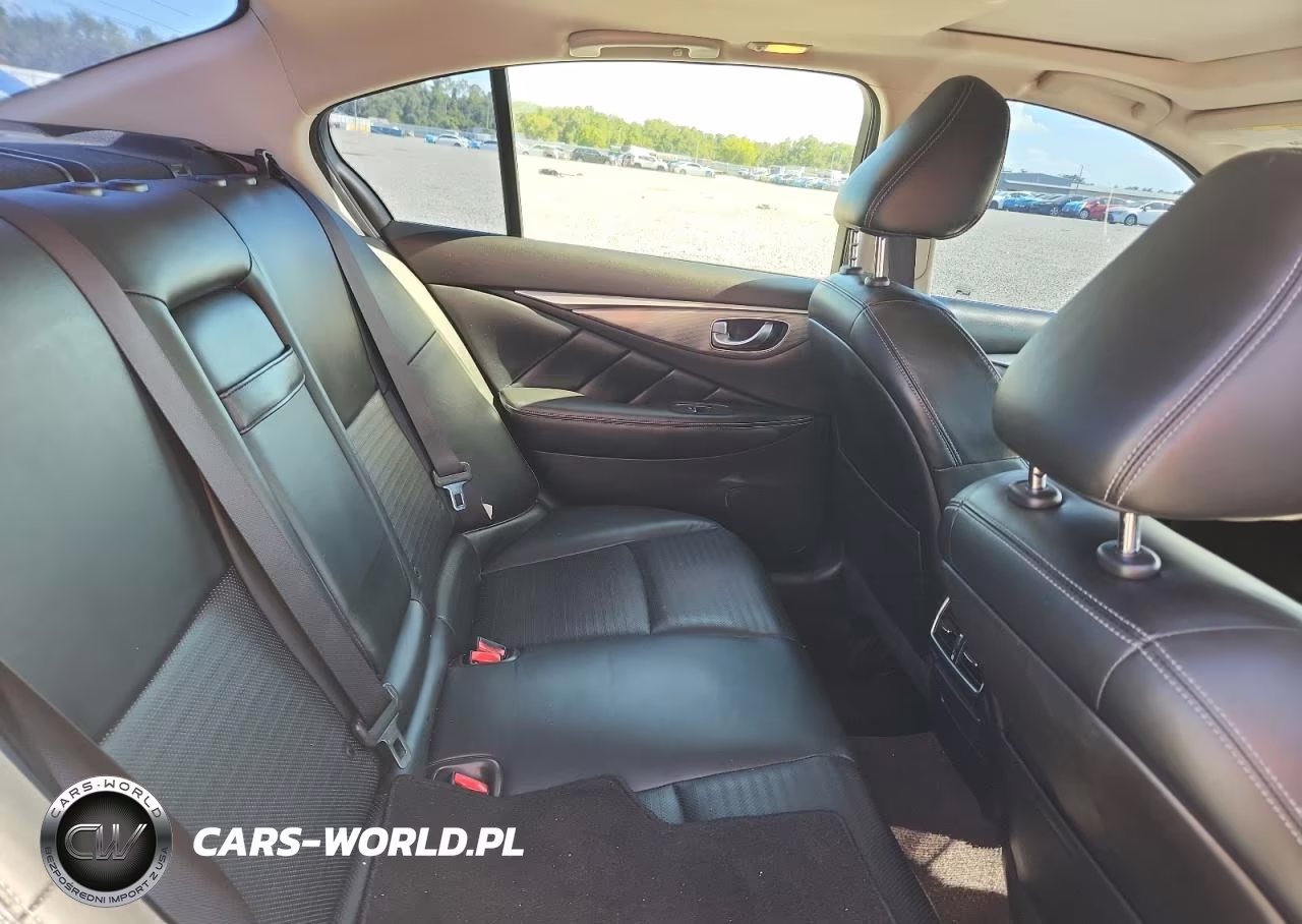 2015 Infiniti Q50 Sport VIN:JN1BV7ARXFM404203 - 10