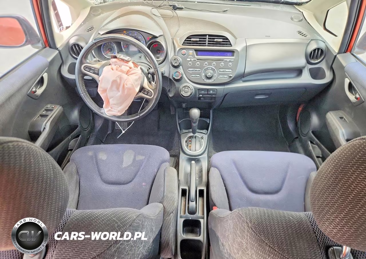 2012 Honda Fit Sport VIN:JHMGE8H53CC012904 - 8
