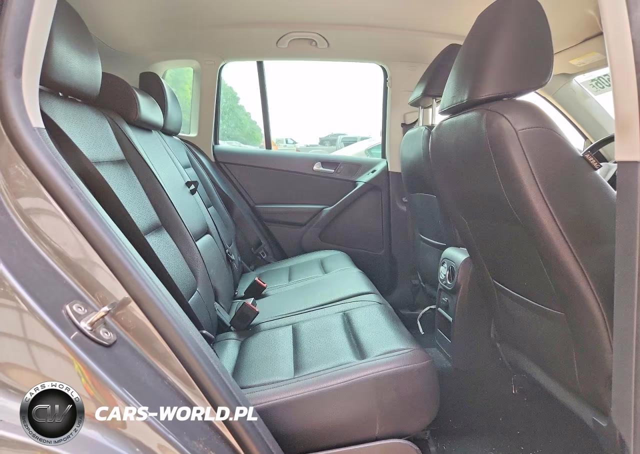 2014 Volkswagen Tiguan S VIN:WVGBV3AX3EW550123 - 11