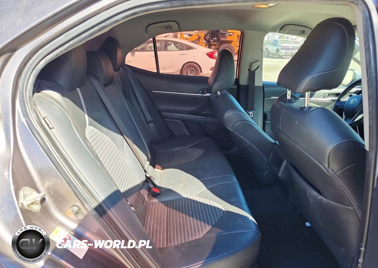 2019 Toyota Camry Se VIN:4T1B11HK7KU754392 - 10