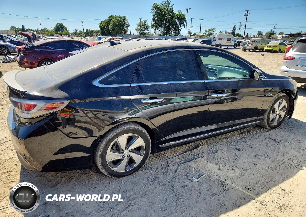 2016 Hyundai Sonata Hybrid Limited VIN:KMHE34L10GA020628 - 3