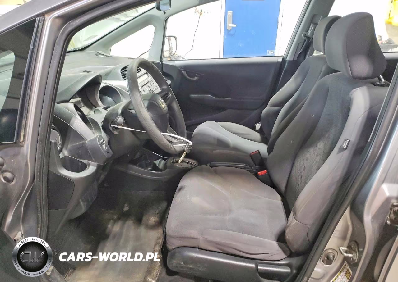 2010 Honda Fit VIN:JHMGE8H23AC019161 - 7