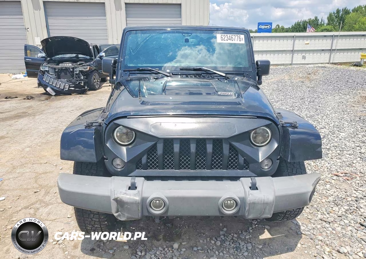 2017 Jeep Wrangler Unlimited Sahara VIN:1C4BJWEG7HL625469 - 5