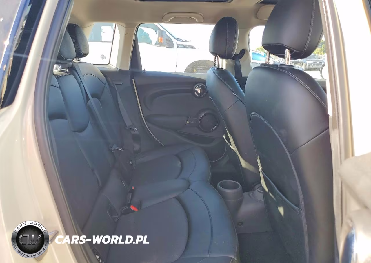 2015 Mini Cooper VIN:WMWXS5C57FT834073 - 10