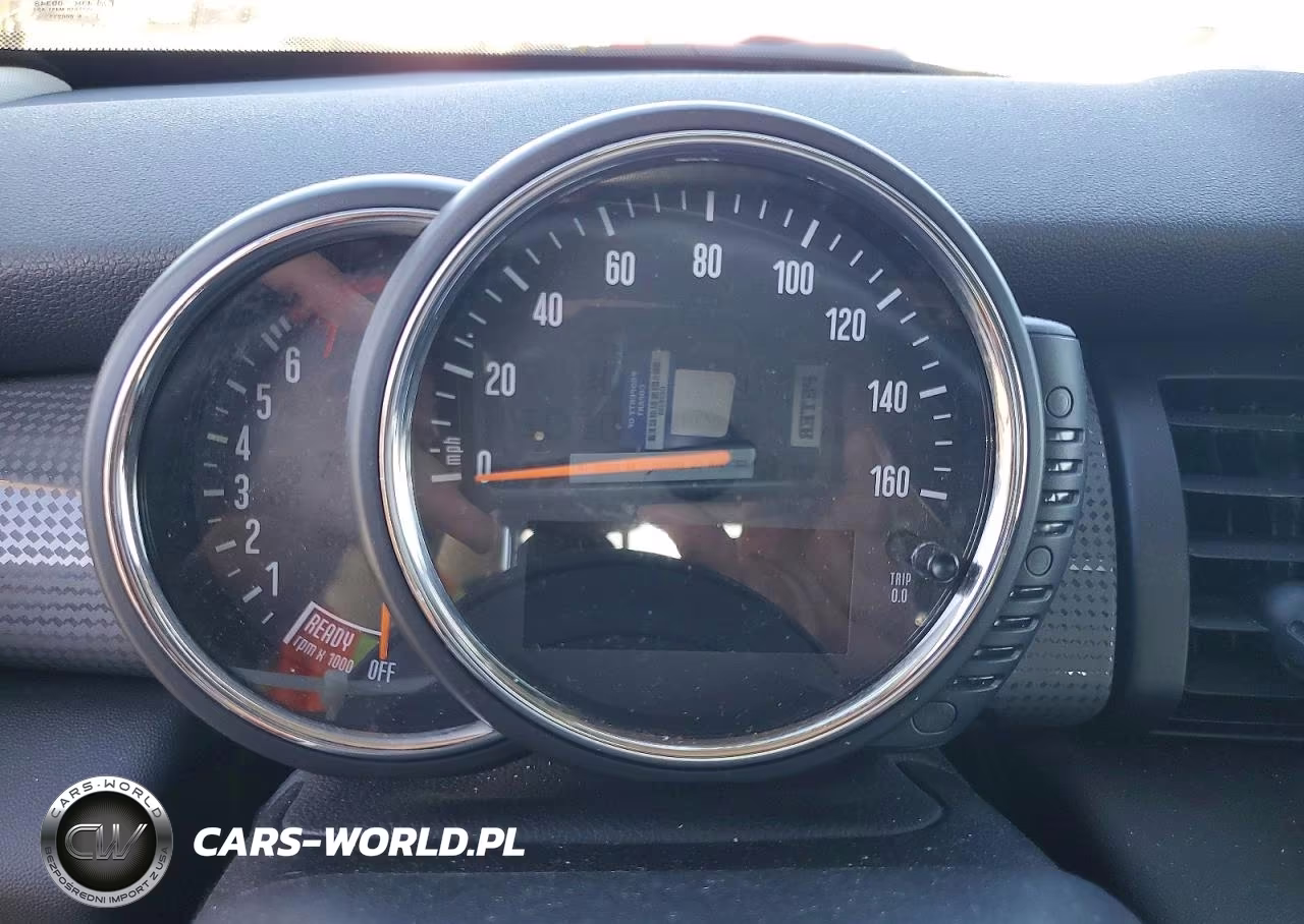 2015 Mini Cooper VIN:WMWXS5C57FT834073 - 9