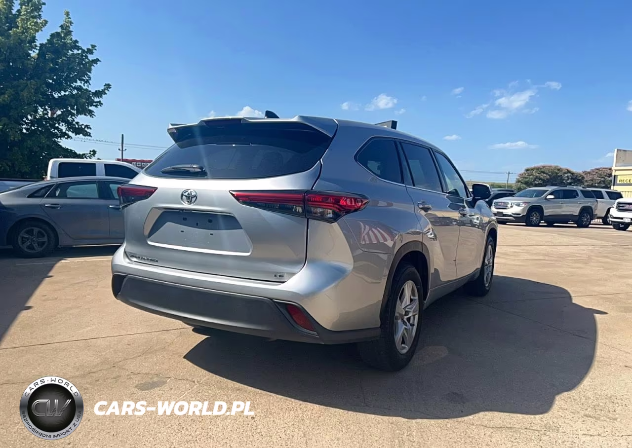 2022 Toyota Highlander Le VIN:5TDZZRAH3NS107358 - 4