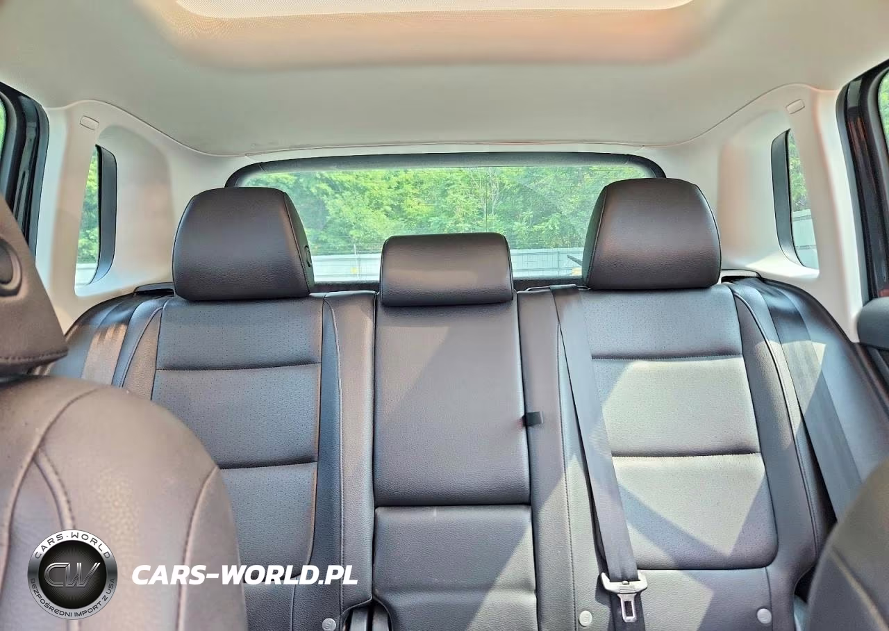 2015 Volkswagen Tiguan S VIN:WVGBV7AX5FW609889 - 10