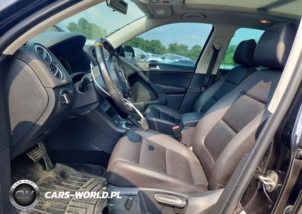 2015 Volkswagen Tiguan S VIN:WVGBV7AX5FW609889 - 7