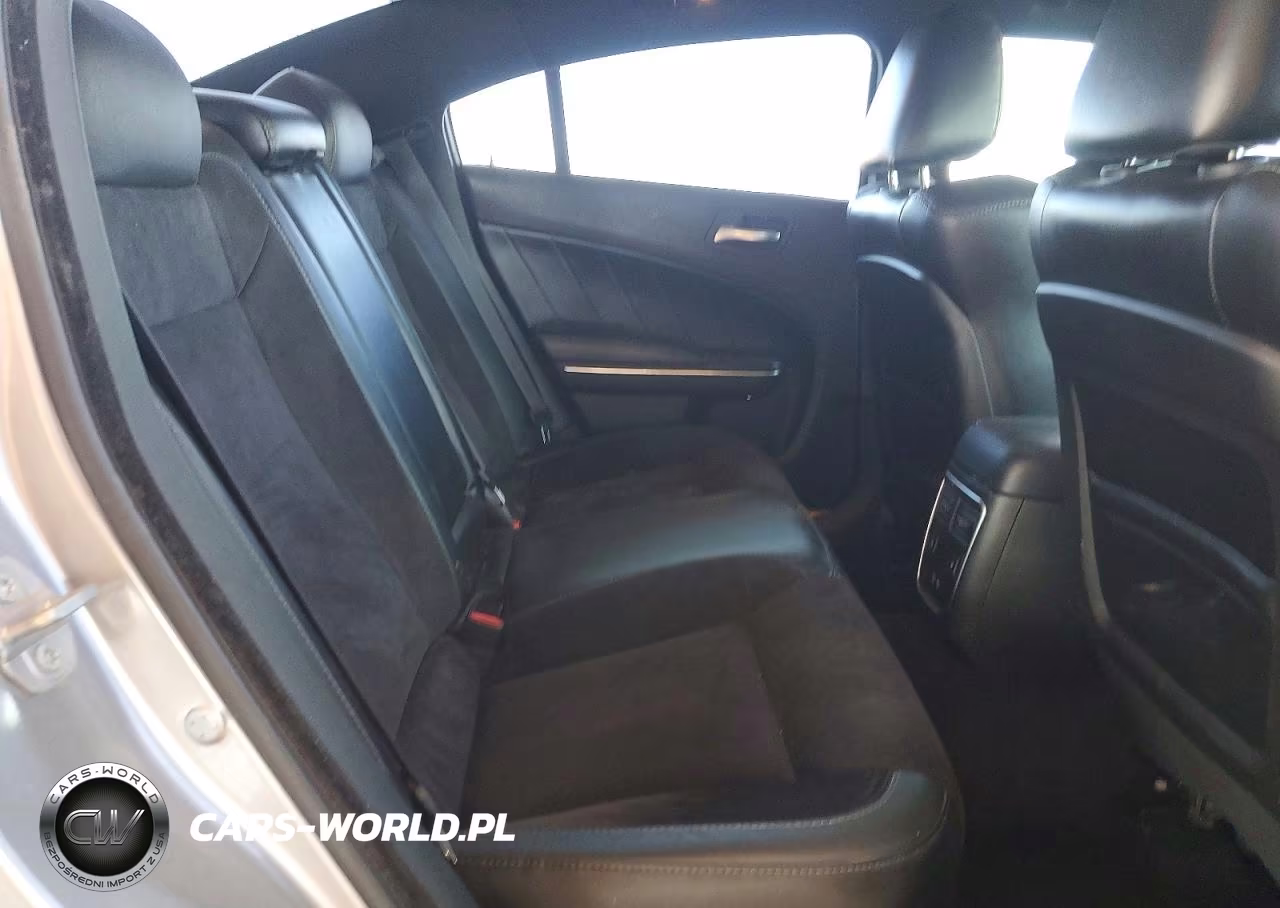 2018 Dodge Charger Sxt Plus VIN:2C3CDXHG2JH232158 - 10