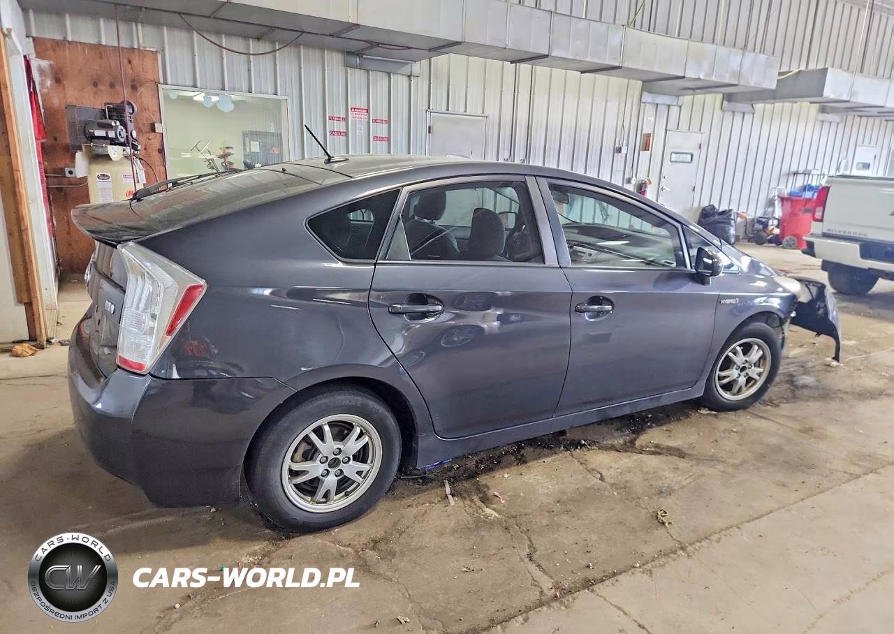 2011 Toyota Prius Two VIN:JTDKN3DU3B5356800 - 3