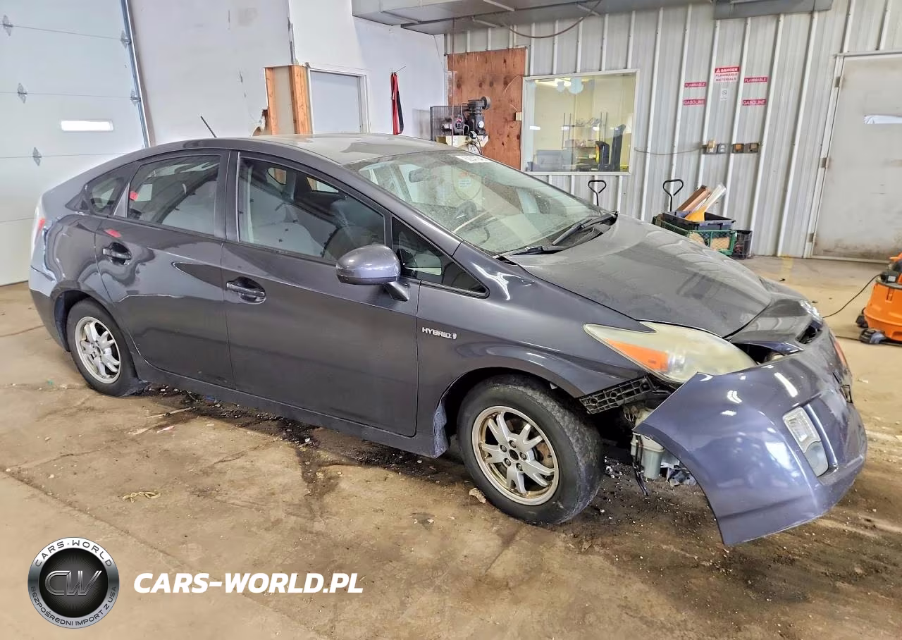 2011 Toyota Prius Two VIN:JTDKN3DU3B5356800 - 4