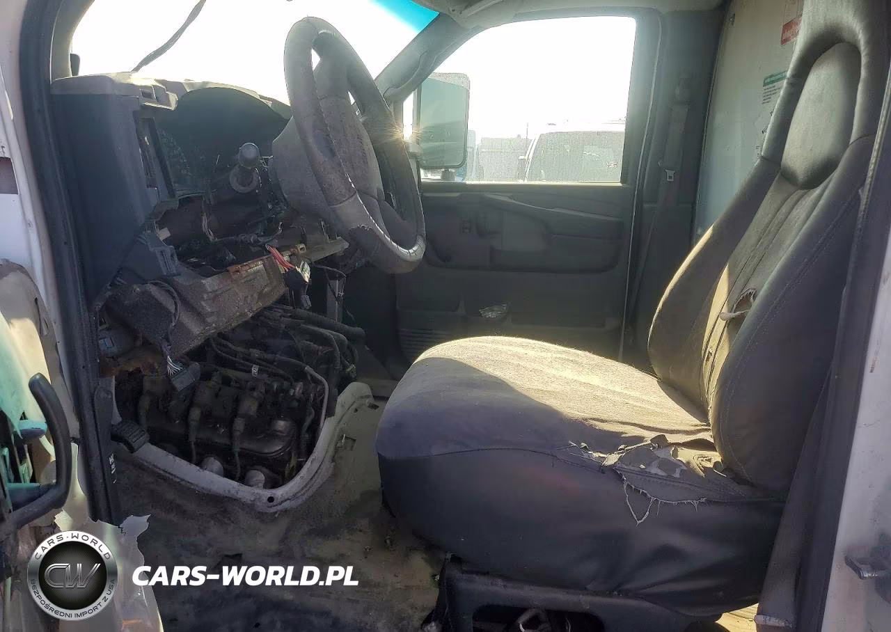 2007 GMC Savana Cutaway G3500 VIN:1GDGG31V071903450 - 7