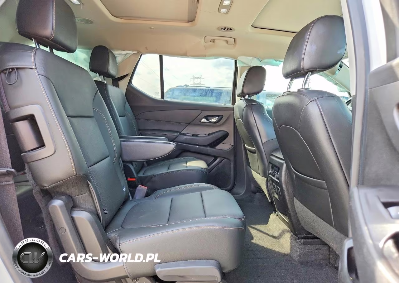 2019 Chevrolet Traverse Premier VIN:1GNEVKKW8KJ282459 - 11