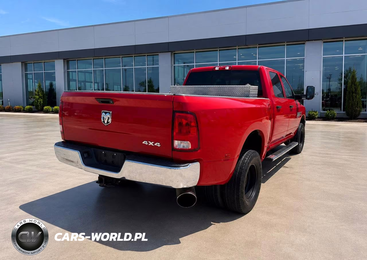 2018 Ram 3500 St VIN:3C63RRGL1JG281172 - 4