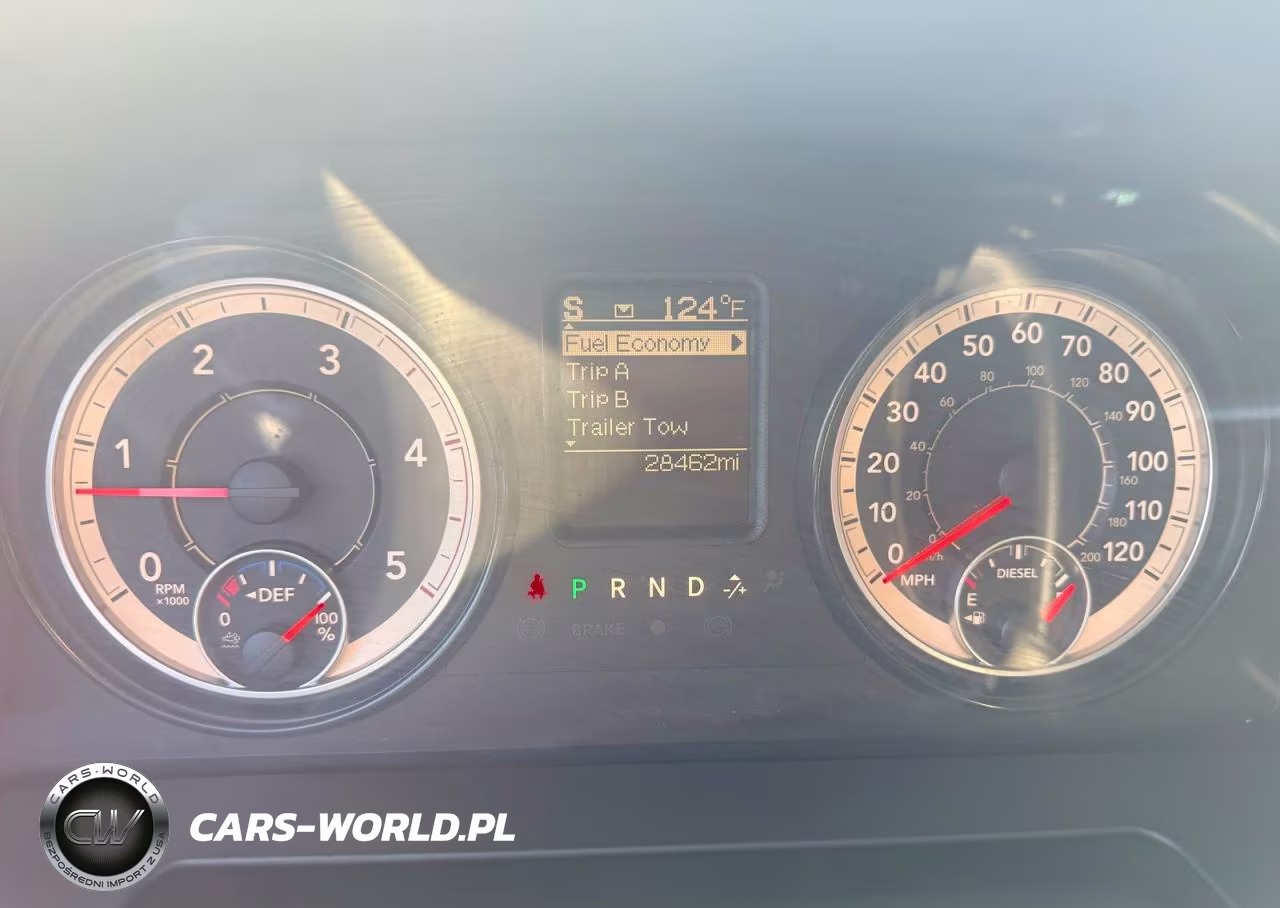 2018 Ram 3500 St VIN:3C63RRGL1JG281172 - 8