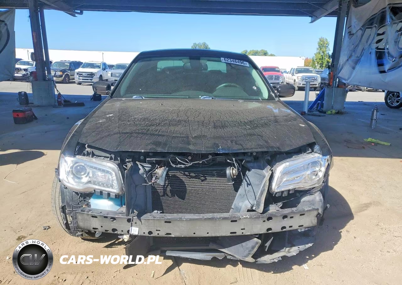 2016 Chrysler 300C VIN:2C3CCAEG6GH320434 - 5