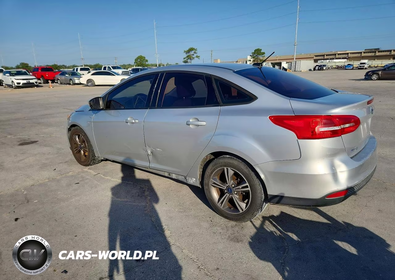 2017 Ford Focus Se VIN:1FADP3FE7HL270747 - 2