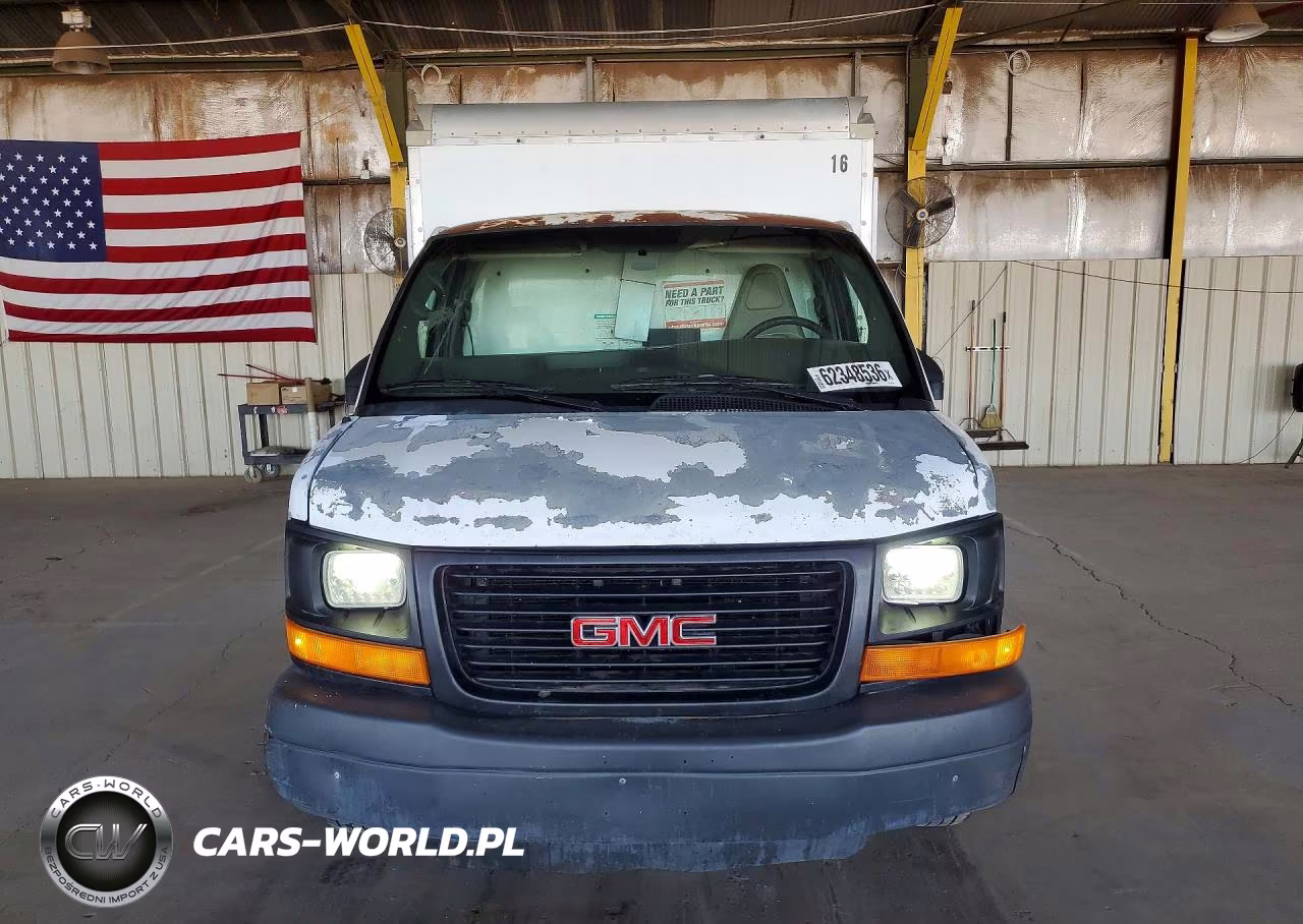 2008 GMC Savana Box Truck VIN:1GDGG31C981911384 - 5