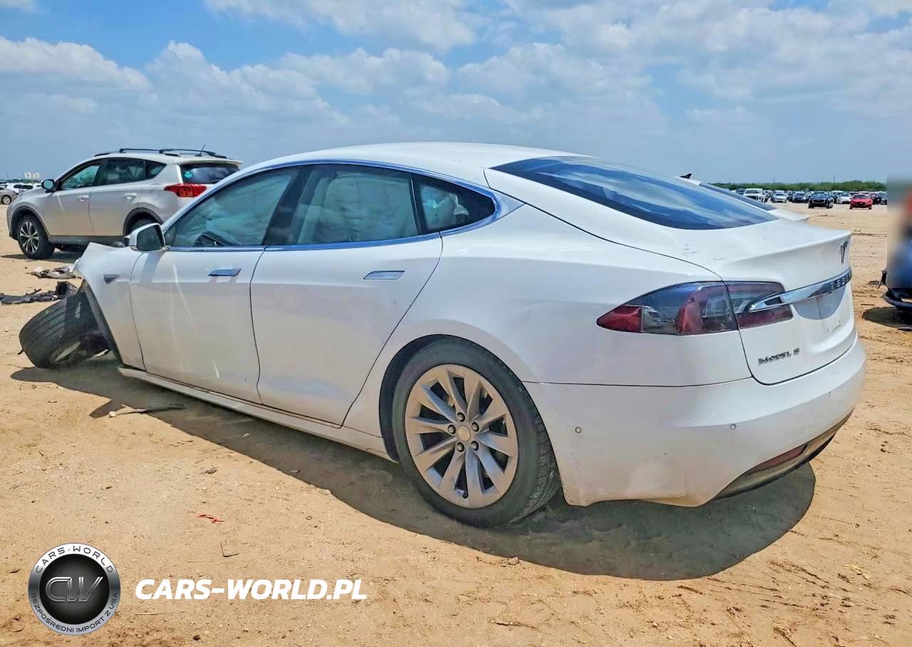 2016 Tesla Model S VIN:5YJSA1E13GF137524 - 2