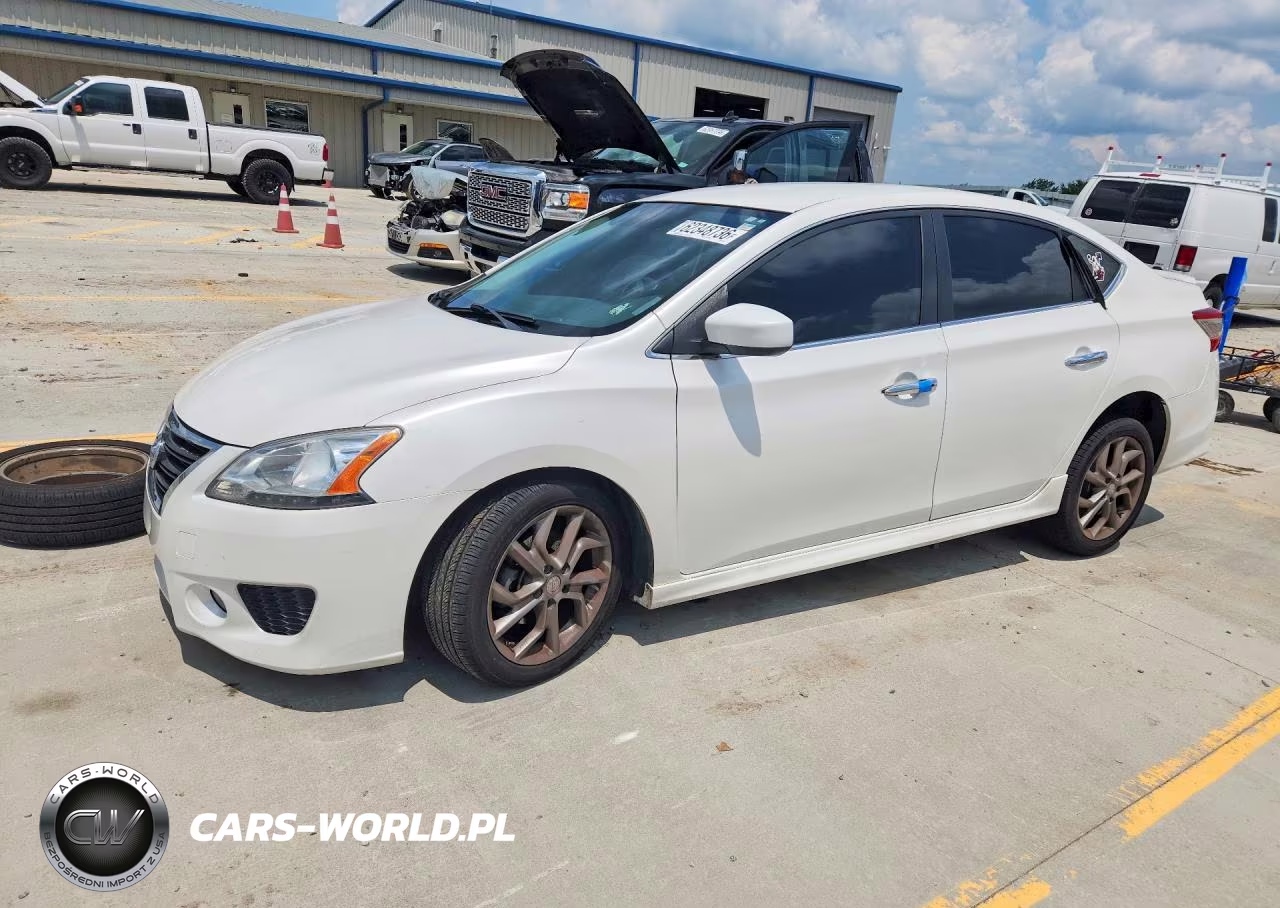 2013 Nissan Sentra S – zdjęcie 1 z 12
