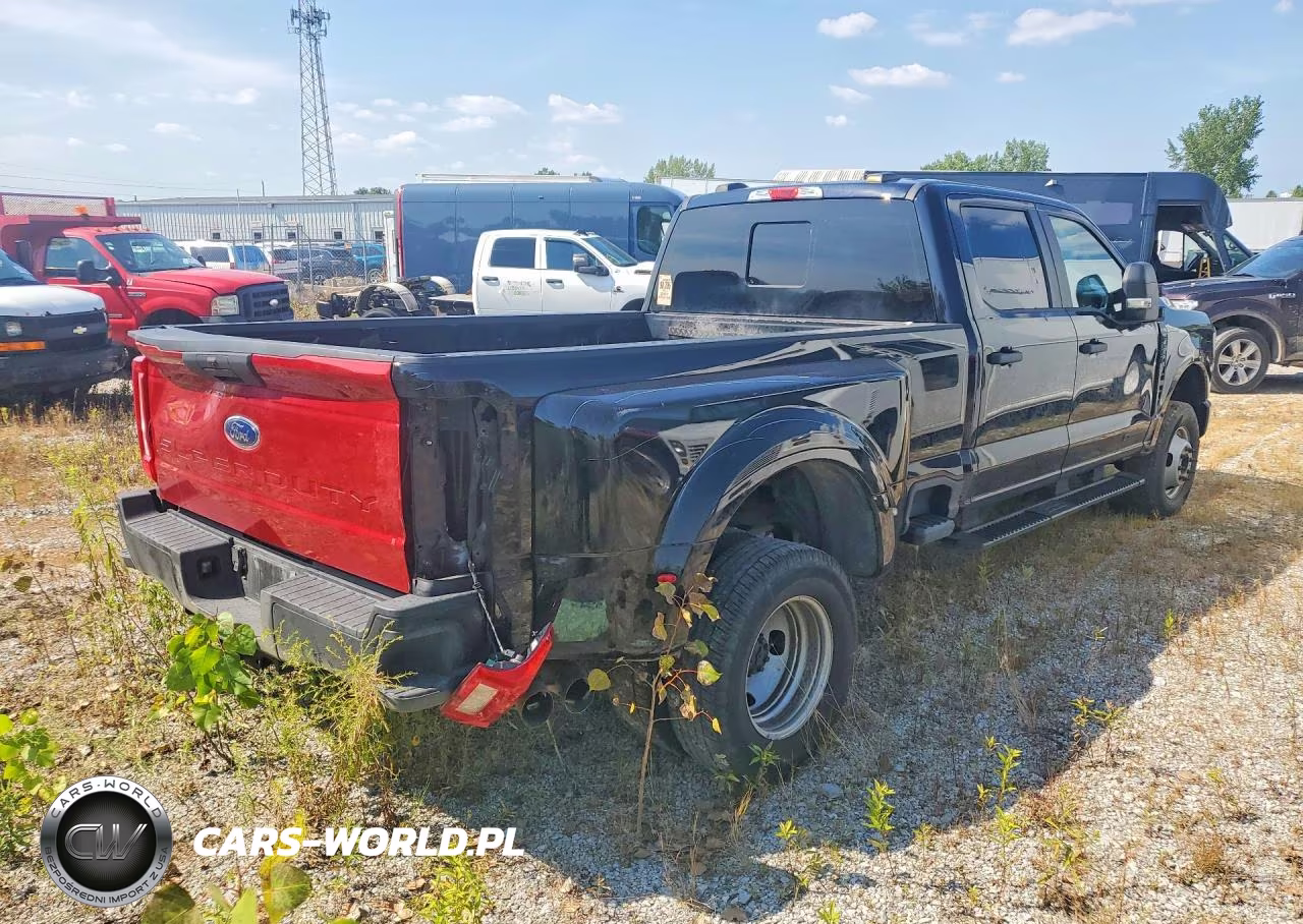 2024 Ford F350 Super Duty VIN:1FT8W3DT0REC54301 - 3