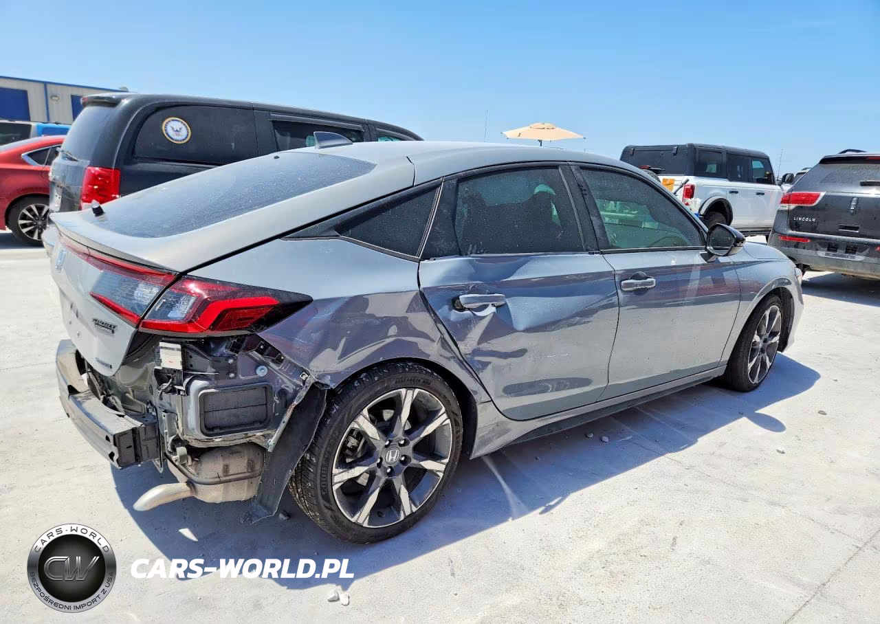 2026 Honda Civic Sport Touring VIN:19XFL4H96TE005047 - 3
