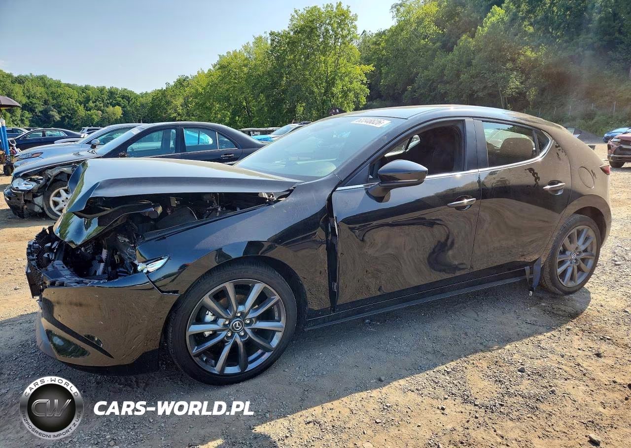 2024 Mazda 3 Preferred – zdjęcie 1 z 12