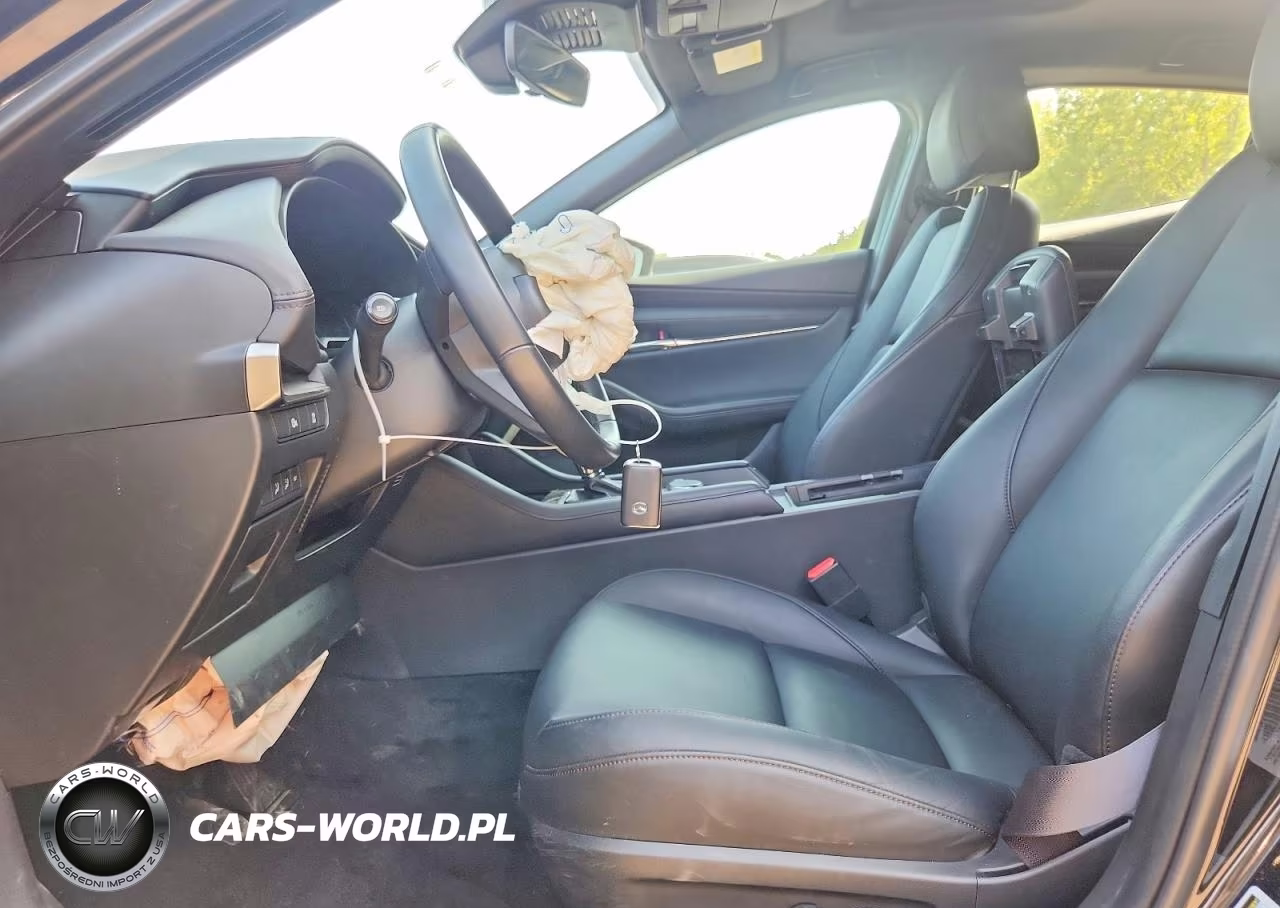 2024 Mazda 3 Preferred VIN:JM1BPALM1R1717362 - 7