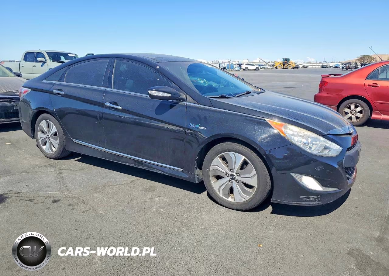 2013 Hyundai Sonata Hybrid VIN:KMHEC4A43DA076765 - 4