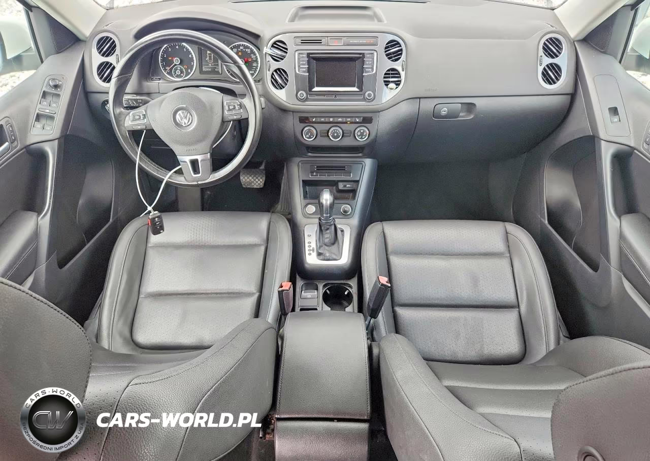 2016 Volkswagen Tiguan S VIN:WVGAV7AX1GW523766 - 8