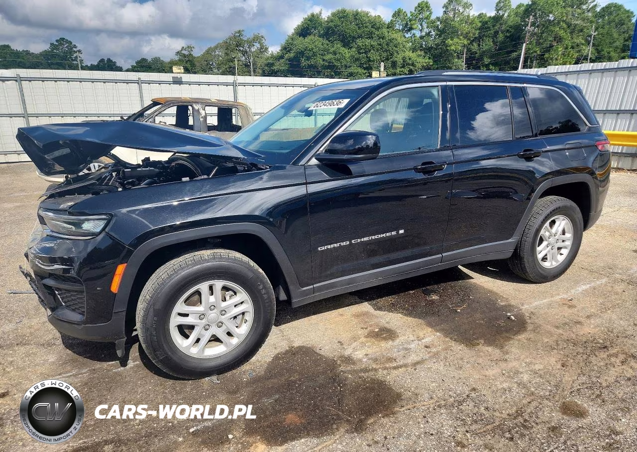 2023 Jeep Grand Cherokee Laredo – zdjęcie 1 z 13
