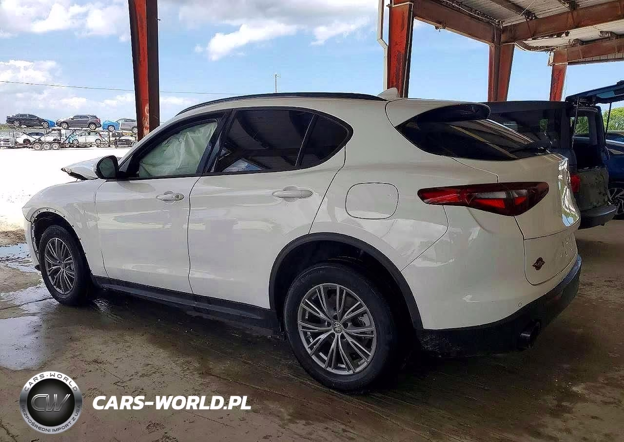 2022 Alfa Romeo Stelvio VIN:ZASPAJAN5N7D28208 - 3