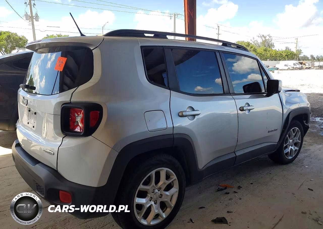 2017 Jeep Renegade Latitude VIN:ZACCJABB3HPG37775 - 3