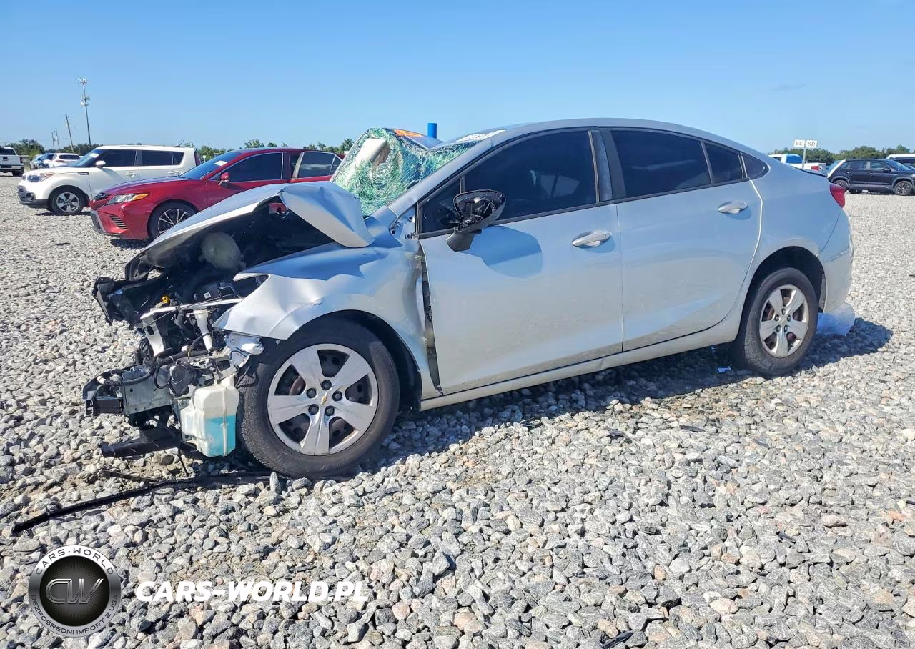 2018 Chevrolet Cruze Ls – zdjęcie 1 z 12